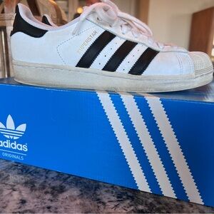 Adidas superstar